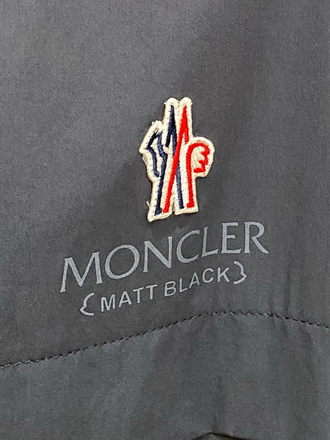 新品モンクレール 上下服 セットアップ UVカット メンズ