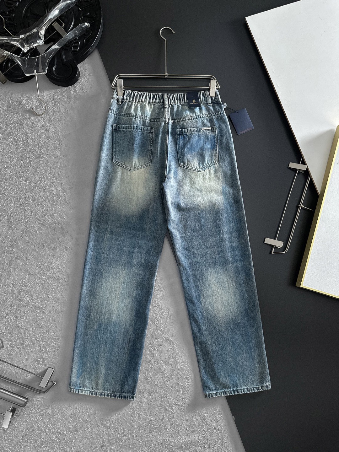 新品ルイヴィトン ジーンズ ズボン  メンズ