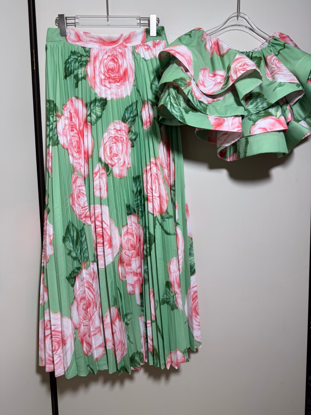 2025早秋新品 女性ドルチェ&ガッバーナ セットアップ 上下服