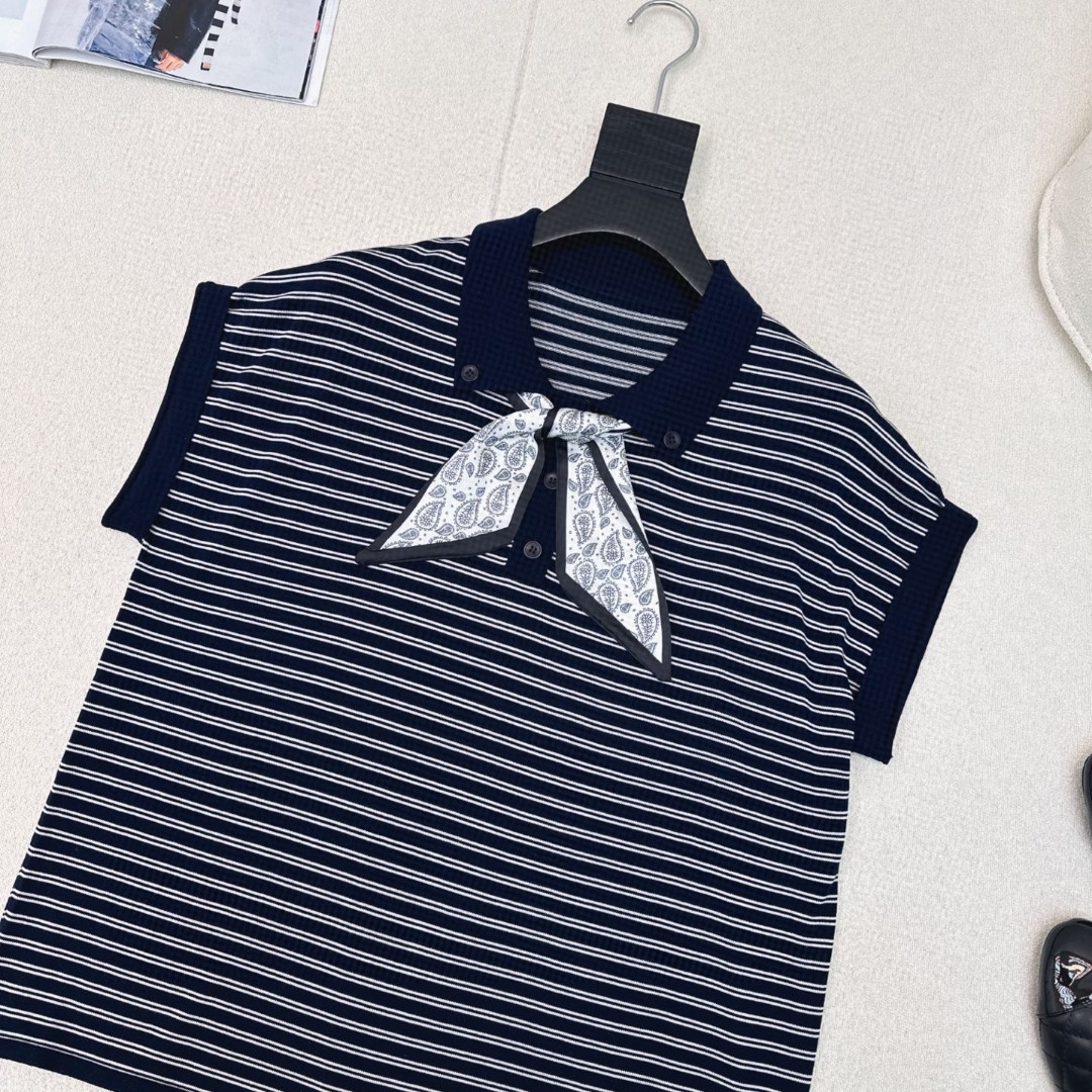 2025早秋新品 女性ミュウミュウ トップス Tシャツ