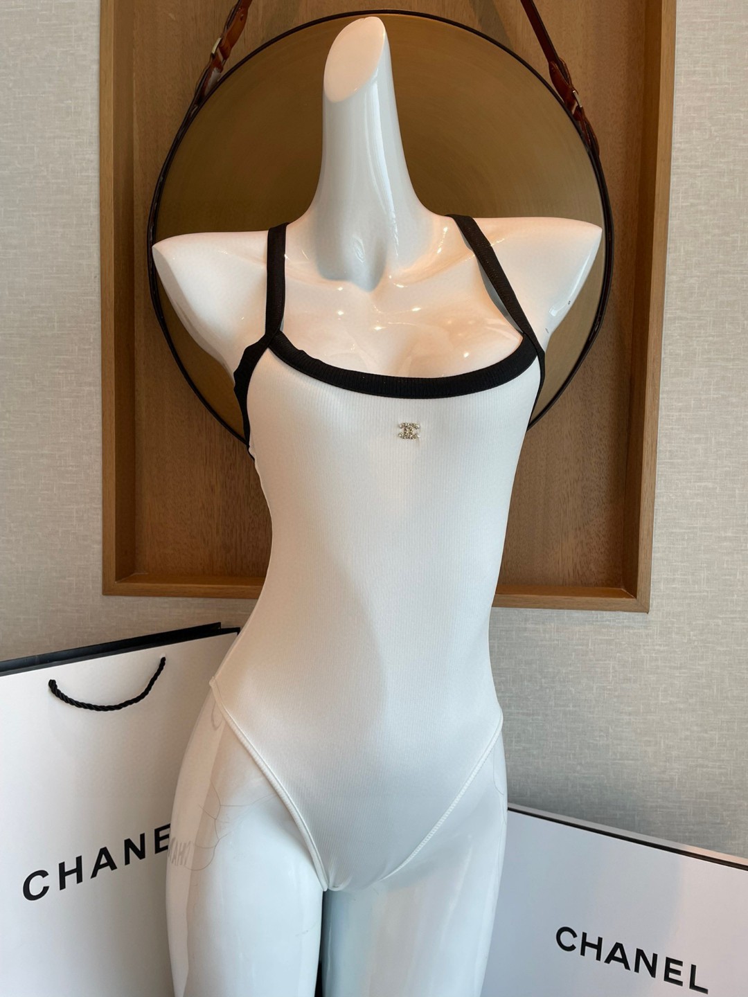 芸能人愛用 シャネル 女性必見の水着 ビキニ 2506BKJ90-CH
