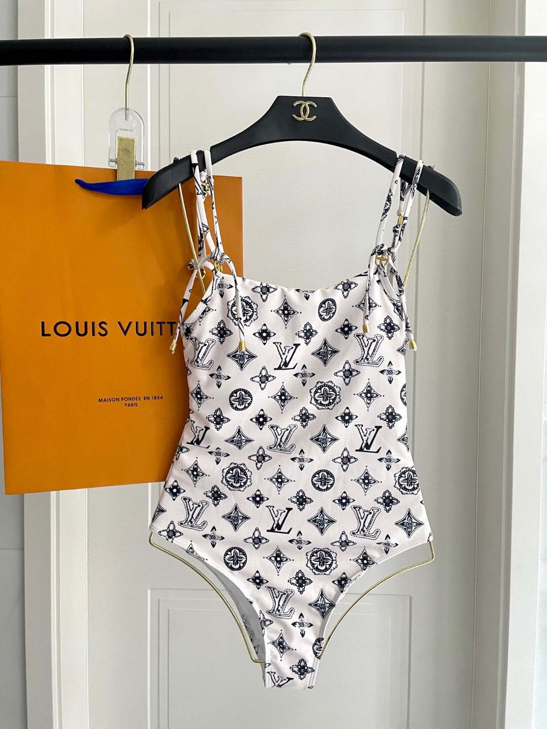 芸能人愛用 ルイヴィトン 女性必見の水着 ビキニ 2506BKJ95-LU