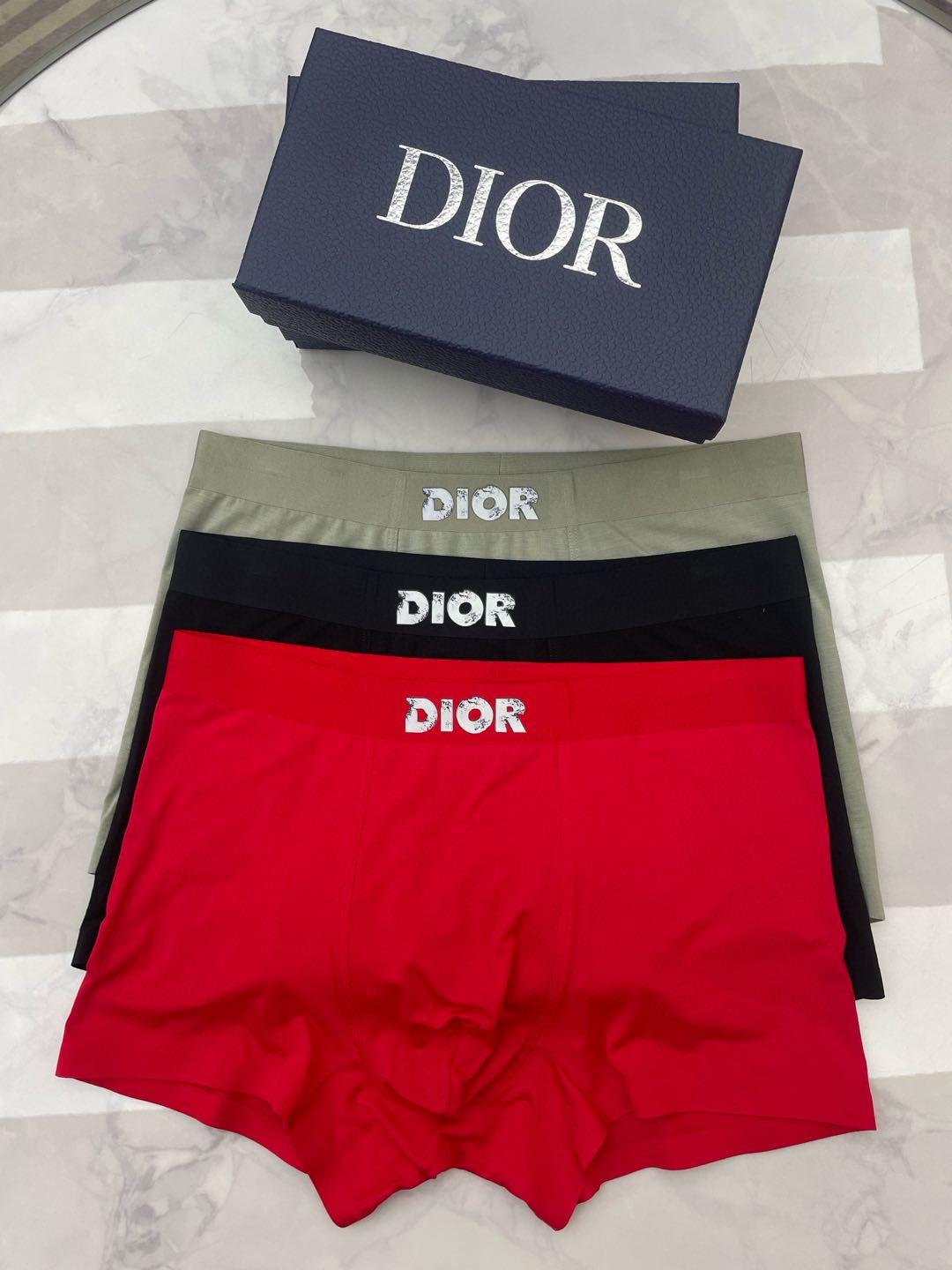 男性必見のパンツ クリスチャンディオール下着 パンツ 3枚 2506BKJ70-DI