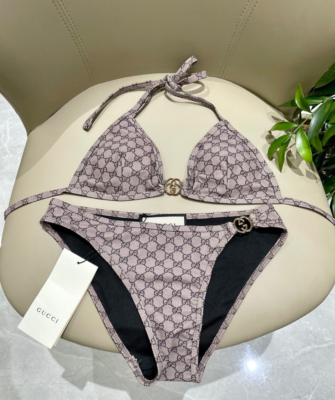 芸能人愛用 グッチ 女性必見の水着 ビキニ 2506BKJ85-GU