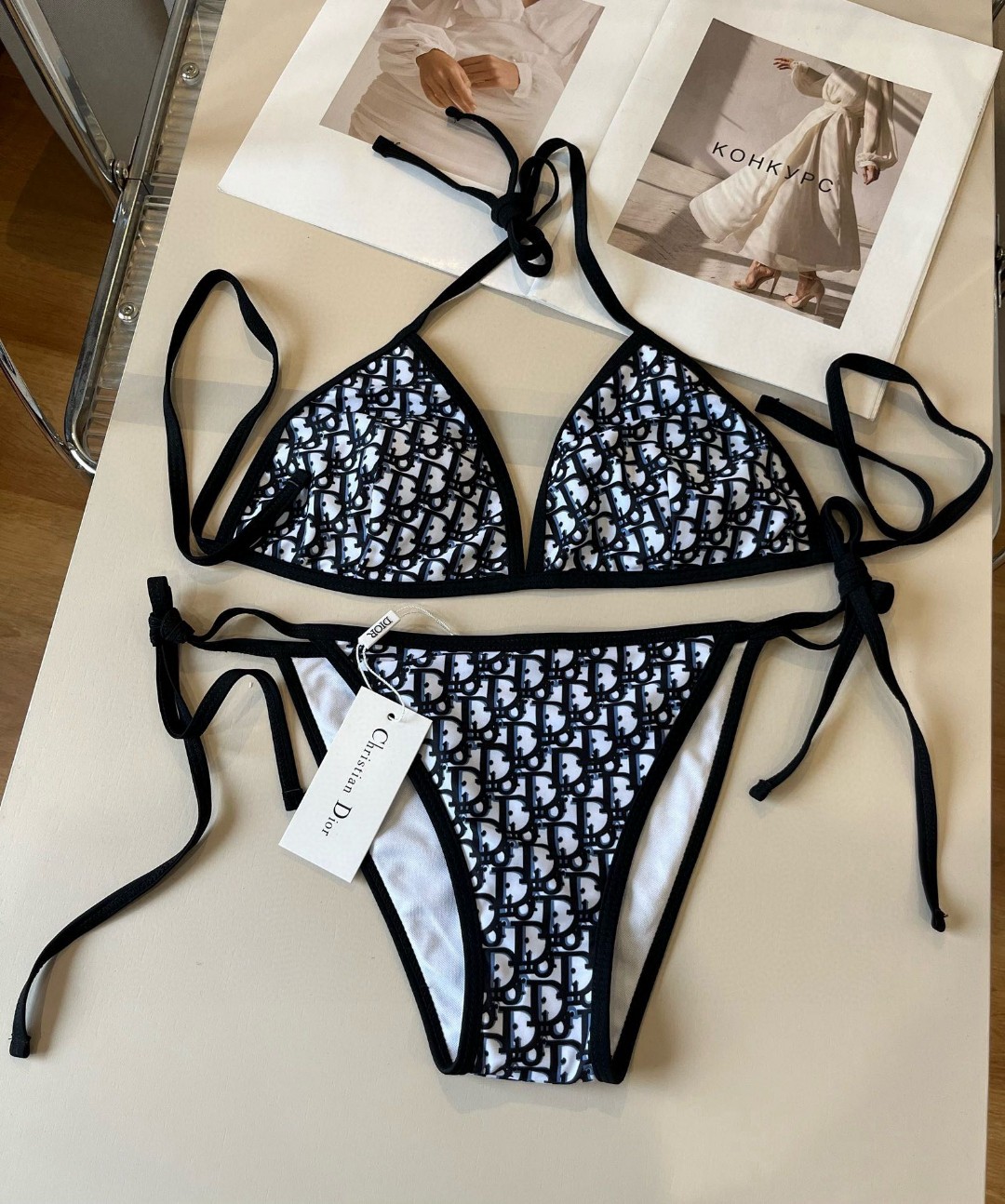 芸能人愛用 クリスチャンディオール 女性必見の水着 ビキニ 2506BKJ80-DI