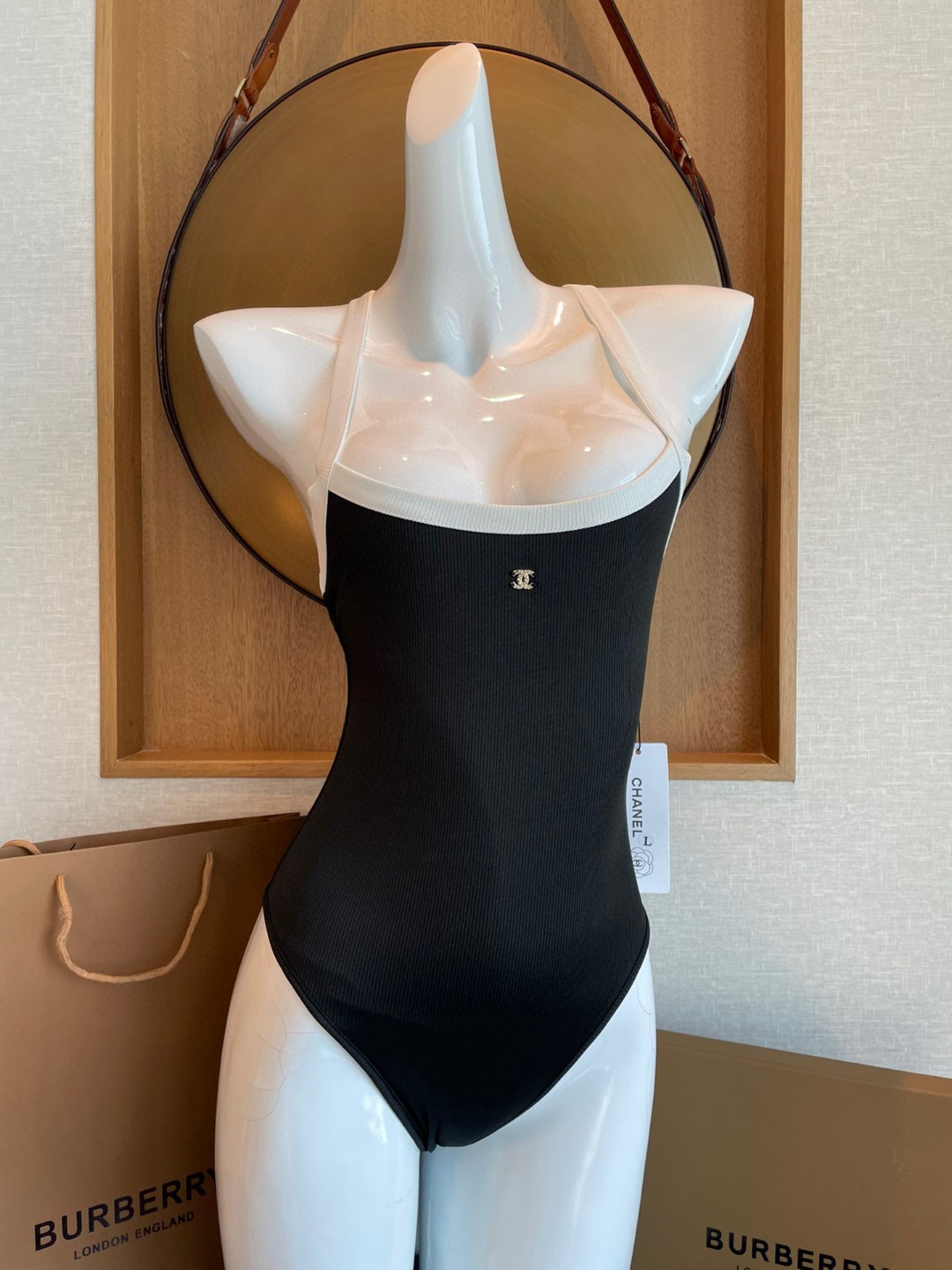 芸能人愛用 シャネル 女性必見の水着 ビキニ 2506BKJ90-CH