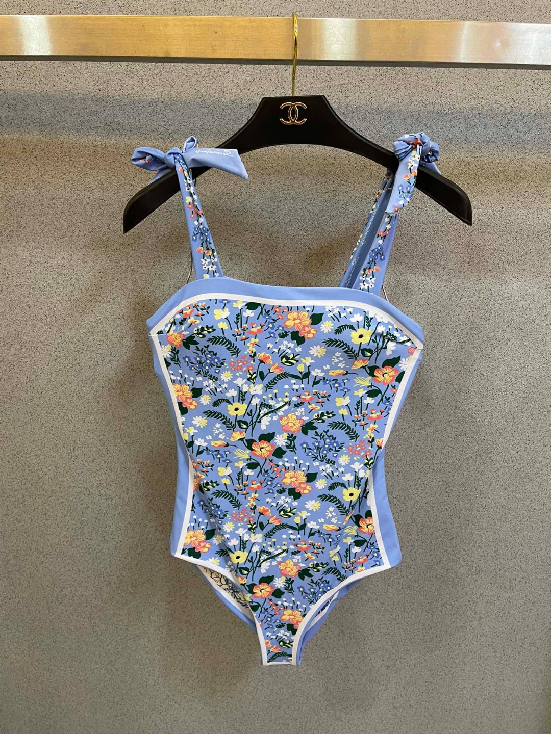 芸能人愛用 グッチ 女性必見の水着 ビキニ 2506BKJ90-GU