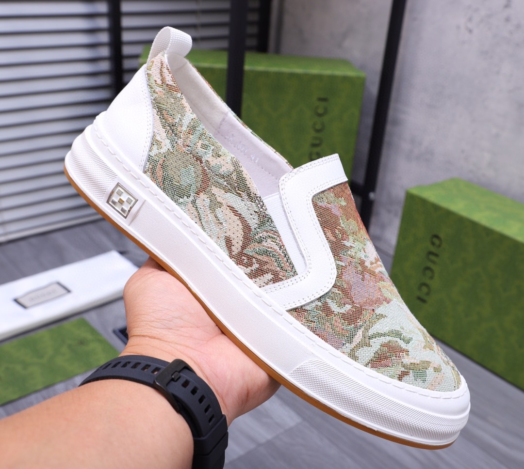 靴 売れ筋商品 グッチ ローファー/フラットシューズ  メンズ