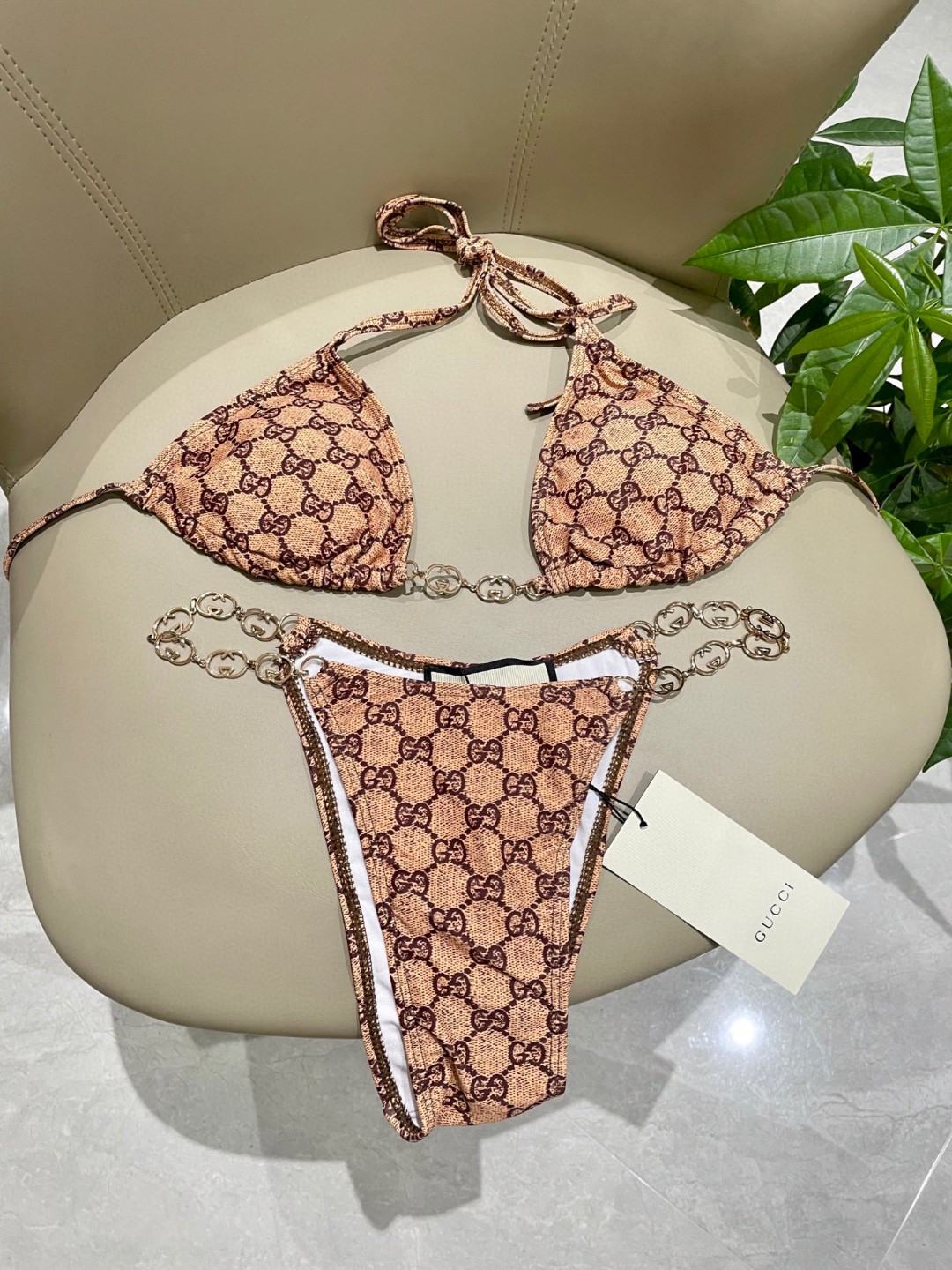 芸能人愛用 グッチ 女性必見の水着 ビキニ 2506BKJ85-GU
