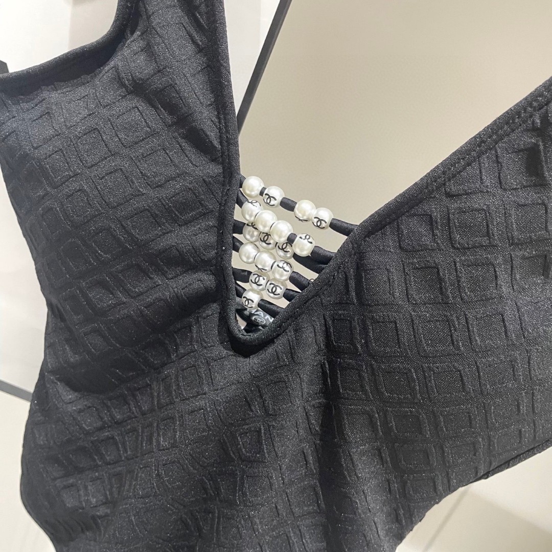 芸能人愛用 シャネル 女性必見の水着 ビキニ 2506BKJ90-CH