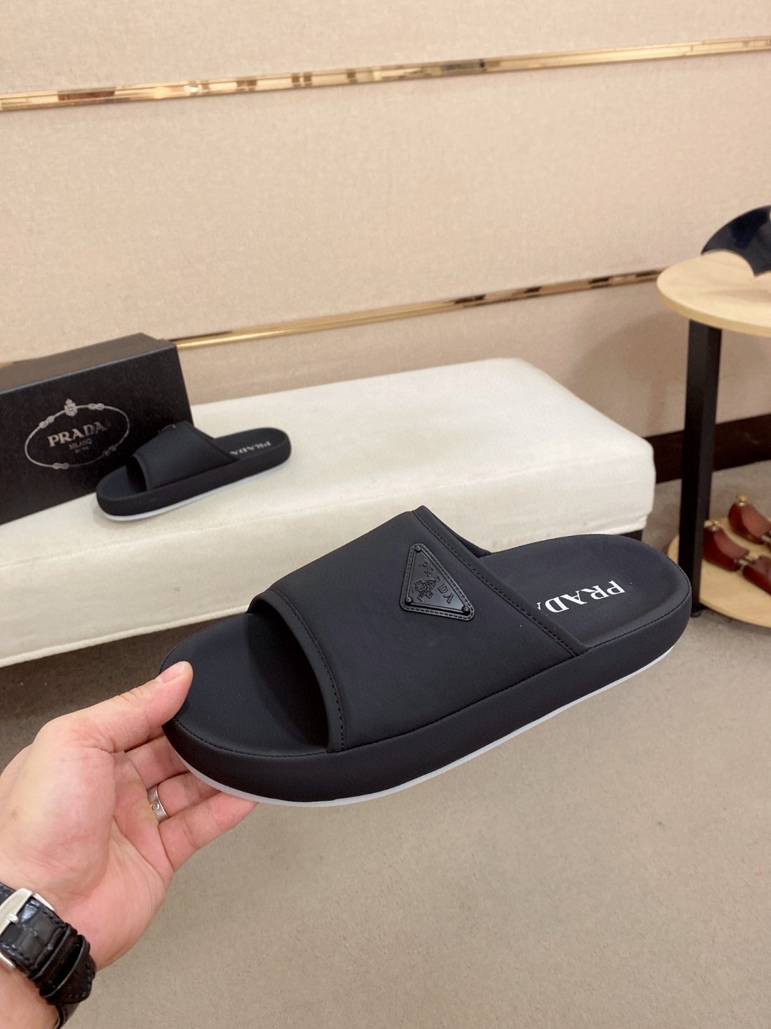 新品 靴 プラダ サンダル ミュール メンズ