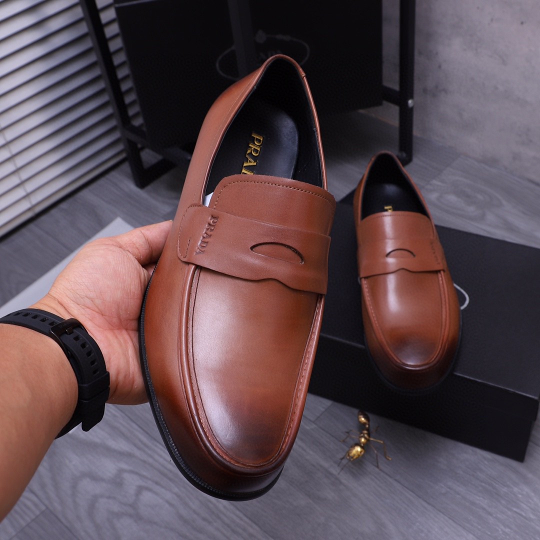新品 靴 プラダ ビジネスシューズ/紳士靴  メンズ