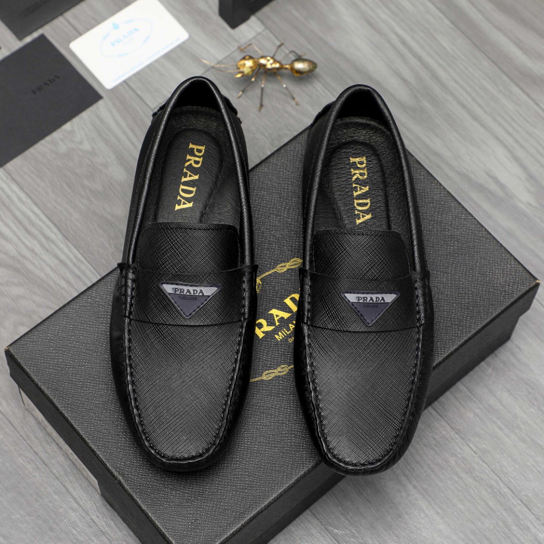 新品 靴 プラダ ローファー/フラットシューズ  メンズ
