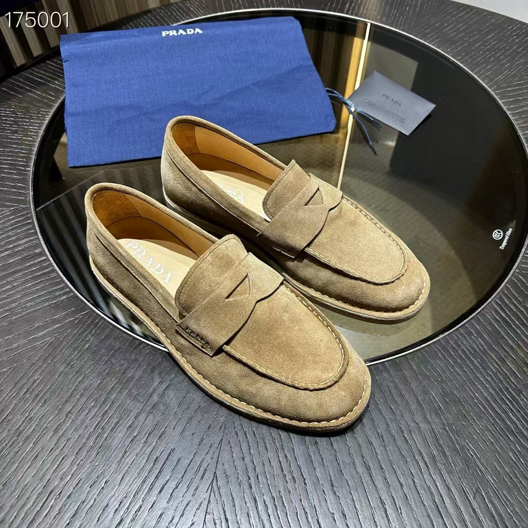 新品 靴 プラダ ローファー/フラットシューズ  メンズ