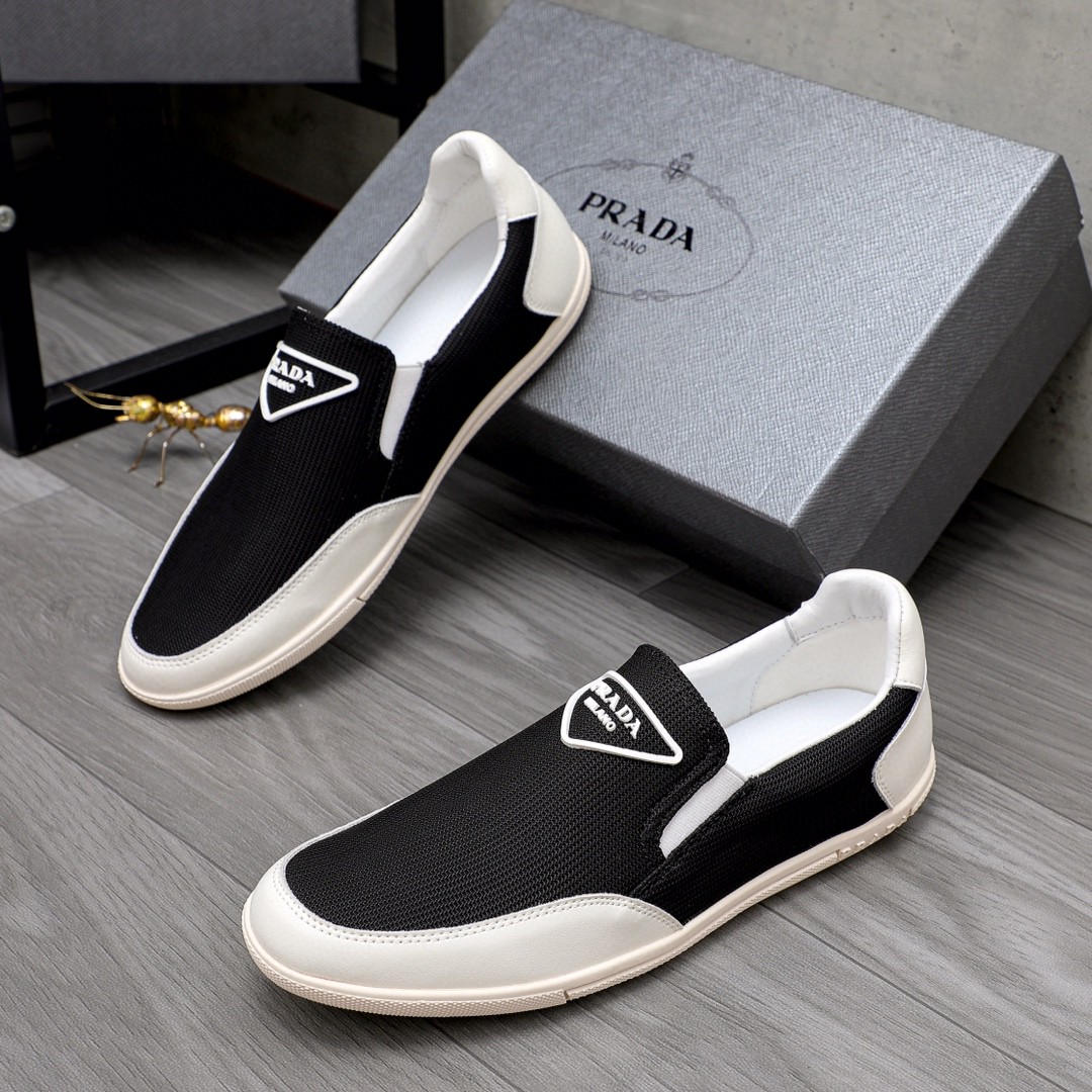 新品 靴 プラダ ローファー/フラットシューズ  メンズ