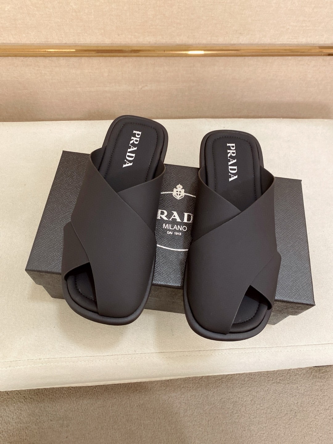 新品 靴 プラダ サンダル ミュール メンズ