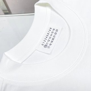 Supreme × MM6 Maison Margiela ボックスロゴTシャツ ホワイト /OS落肩/トロンプルイユデザイン 2507