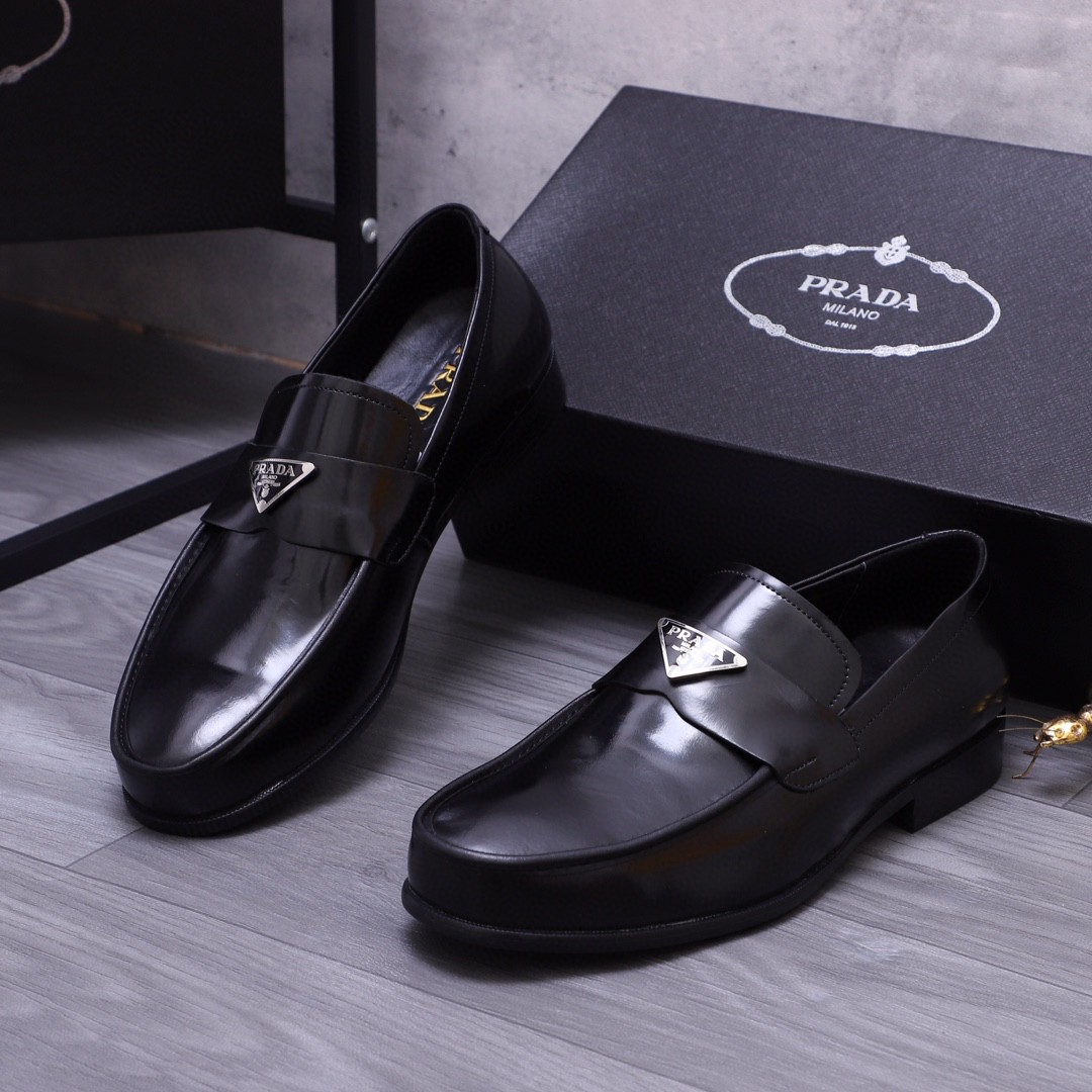 新品 靴 プラダ ビジネスシューズ/紳士靴  メンズ