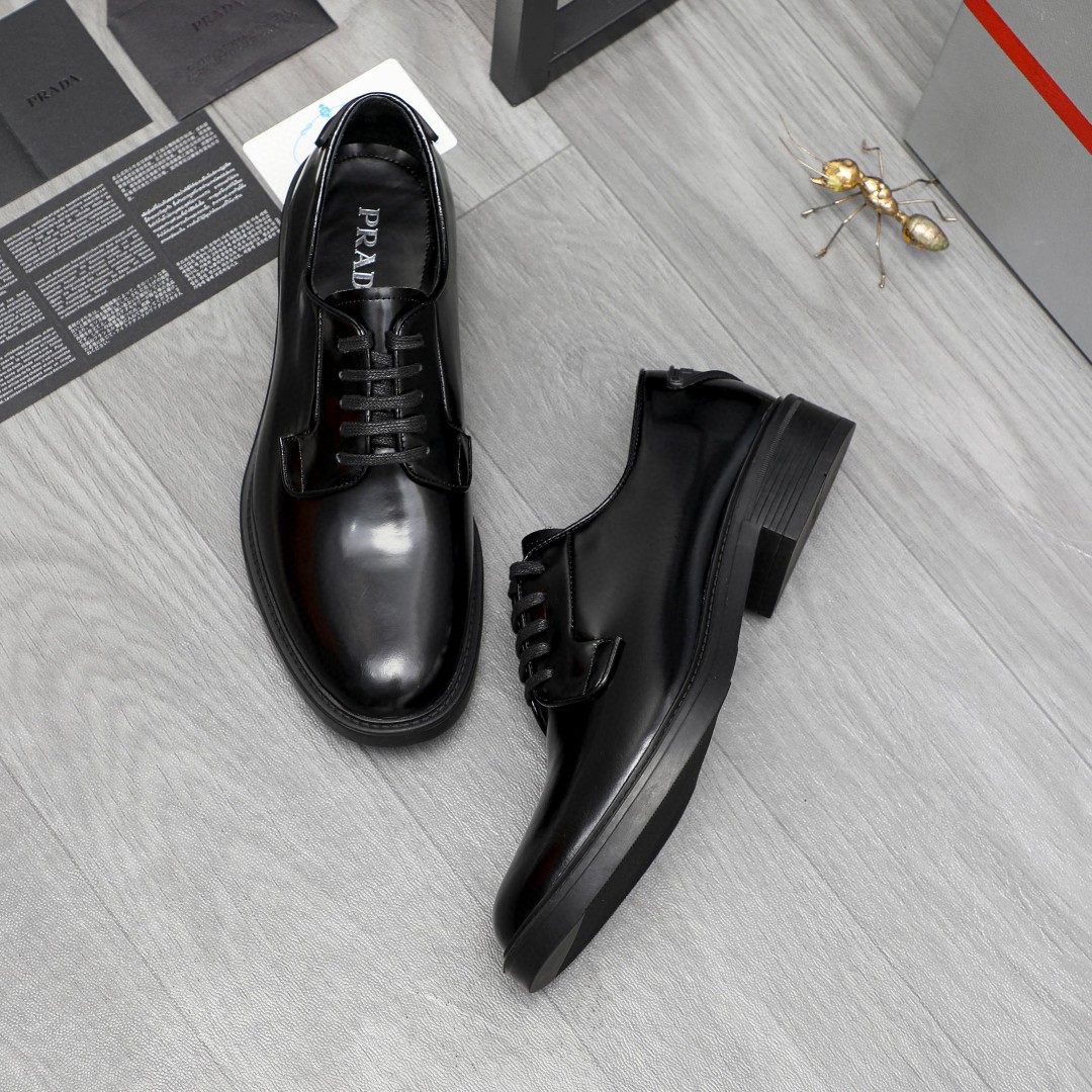 新品 靴 プラダ ビジネスシューズ/紳士靴 メンズ