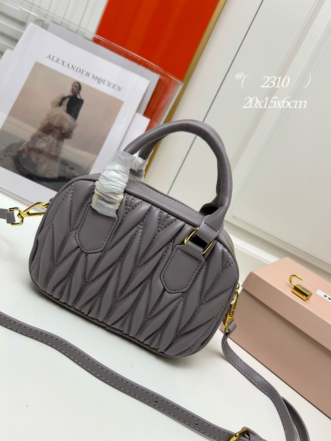 鞄 ミュウミュウ バッグ カバン ハンドバッグ 2506