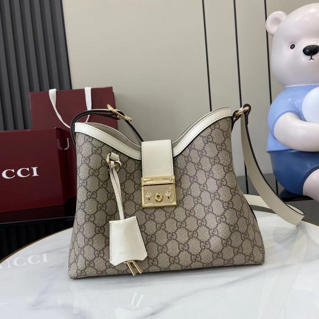 鞄 グッチ バッグ Padlock ハンドバッグ