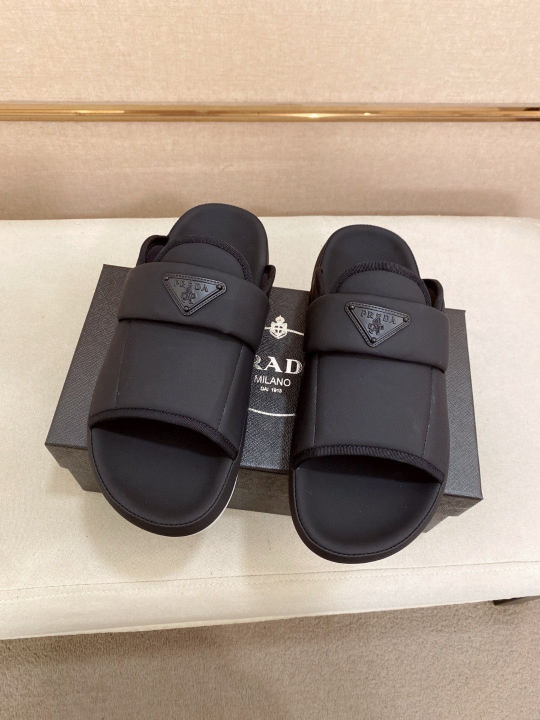 新品 靴 プラダ サンダル ミュール メンズ
