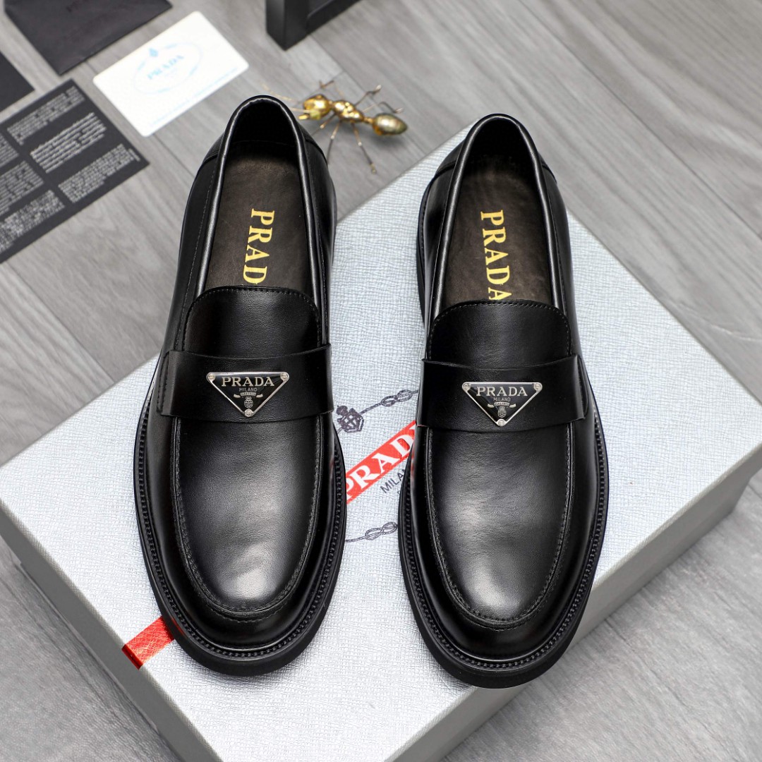 新品 靴 プラダ ビジネスシューズ/紳士靴  メンズ