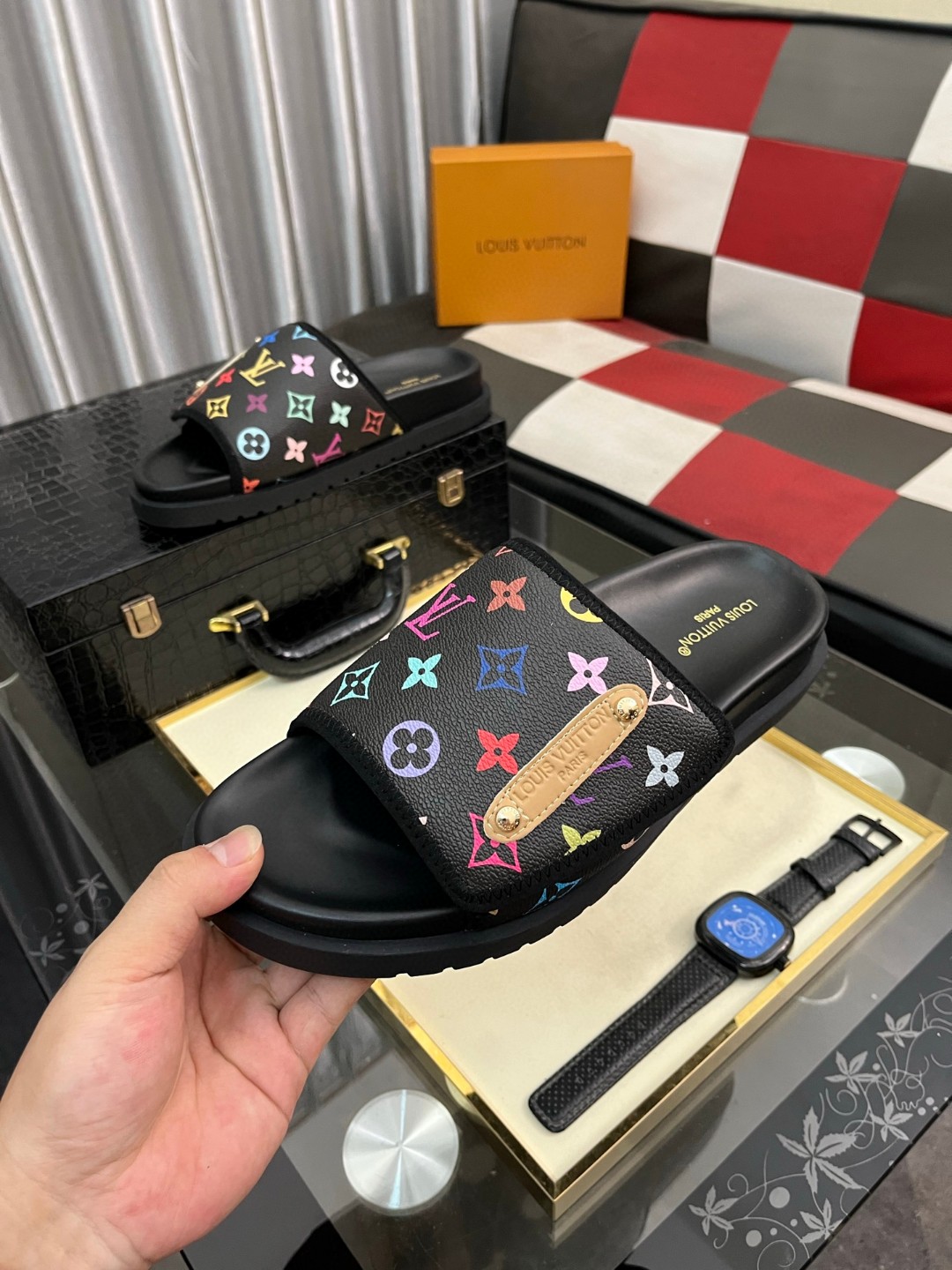 ルイヴィトン サンダル ミュール メンズ