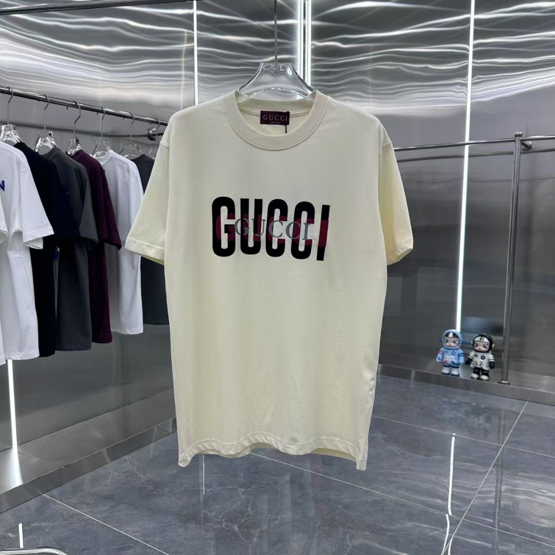 夏新品入荷 女性グッチ トップス Tシャツ