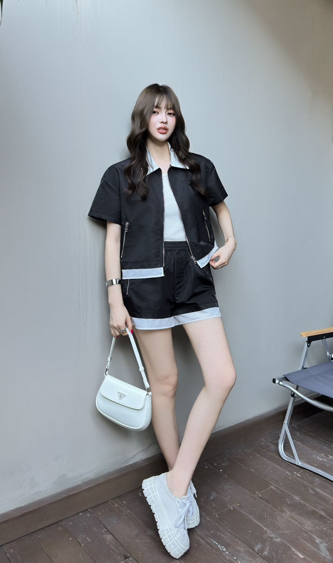夏新品入荷 女性プラダ セットアップ ?