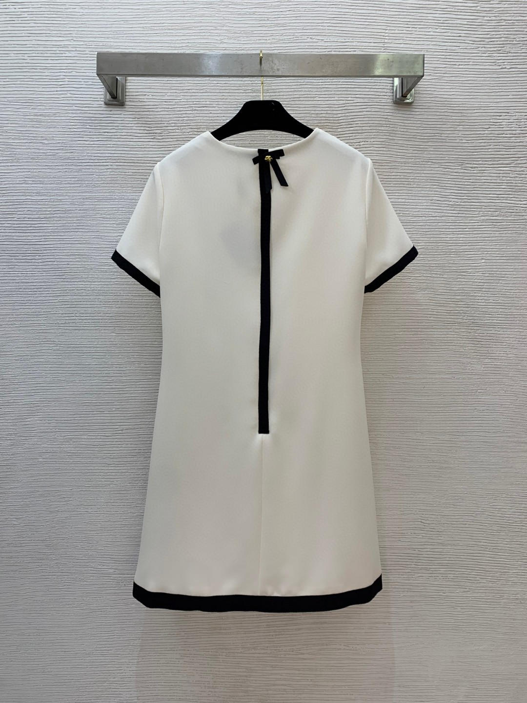 夏新品入荷 女性プラダ 着痩せ安心のスカート ?