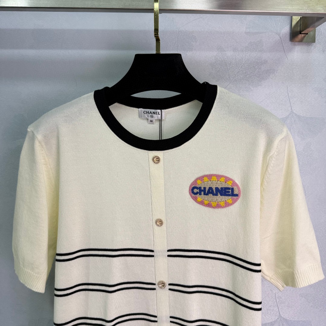 夏新品入荷 女性シャネル トップス Tシャツ?