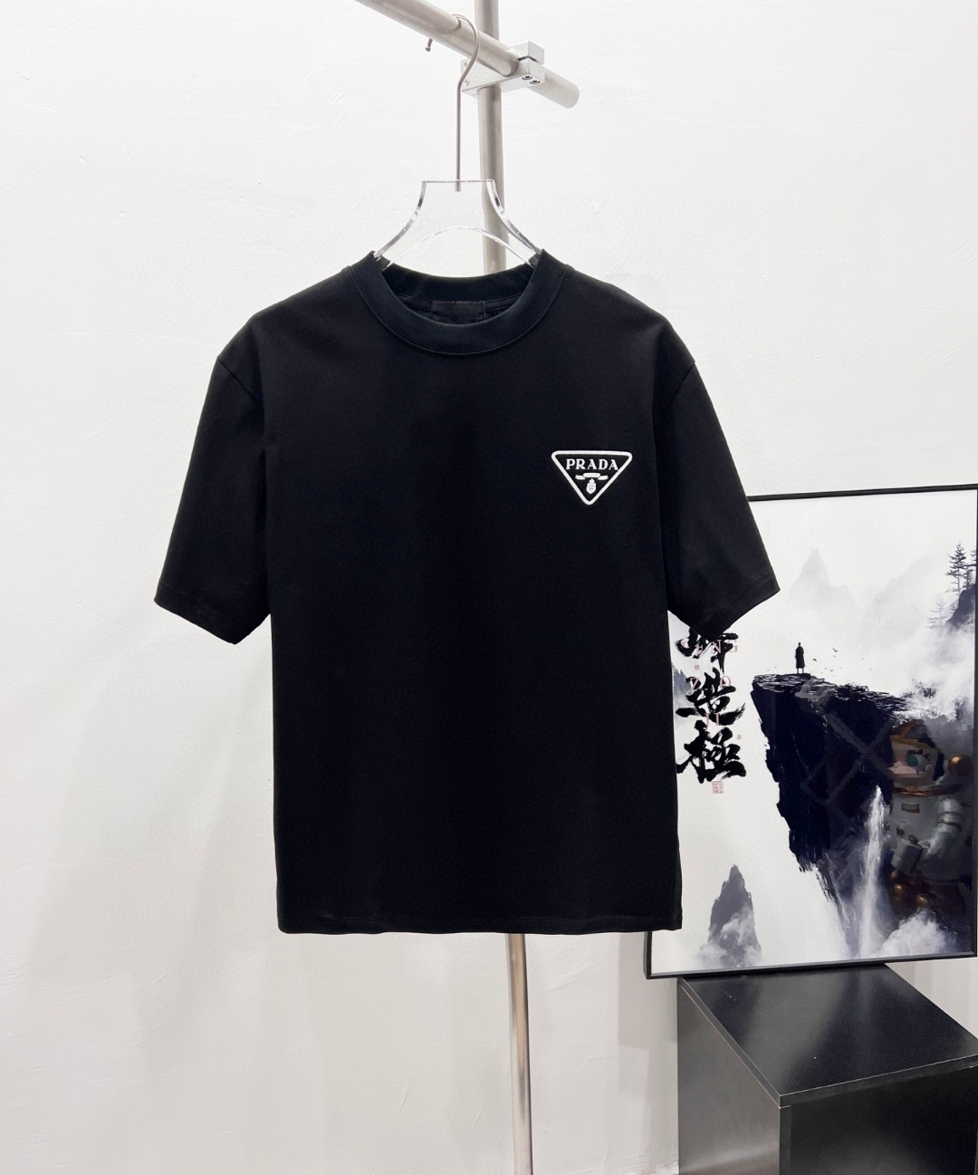 夏新品入荷 女性プラダ トップス Tシャツ