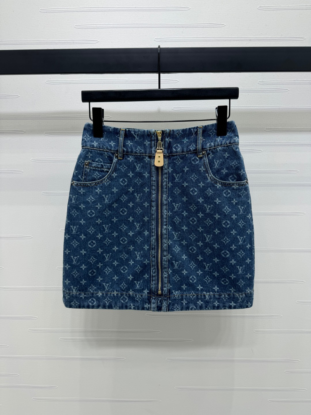 夏新品入荷 女性ルイヴィトン 着痩せ安心のスカート ?