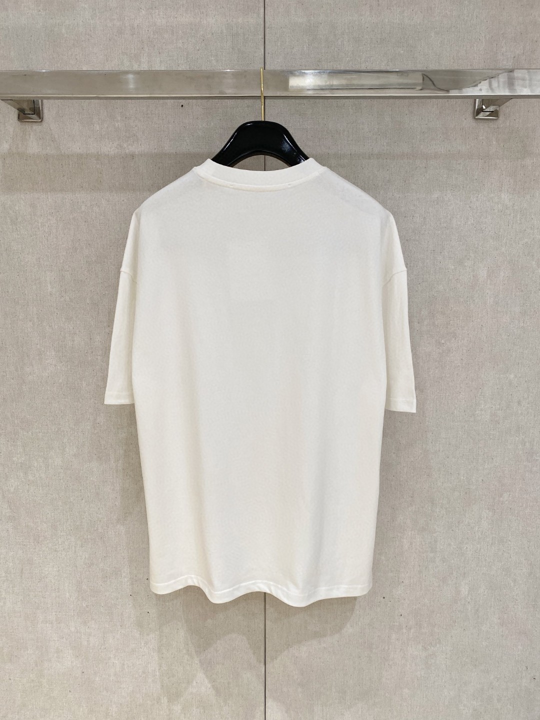 夏新品入荷 女性グッチ トップス Tシャツ