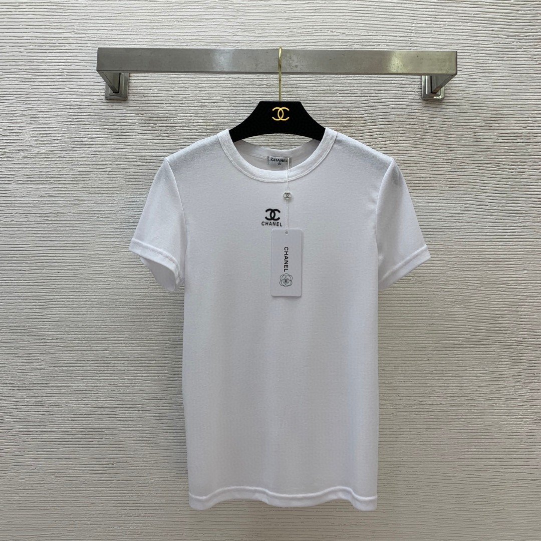 夏新品入荷 女性シャネル トップス Tシャツ