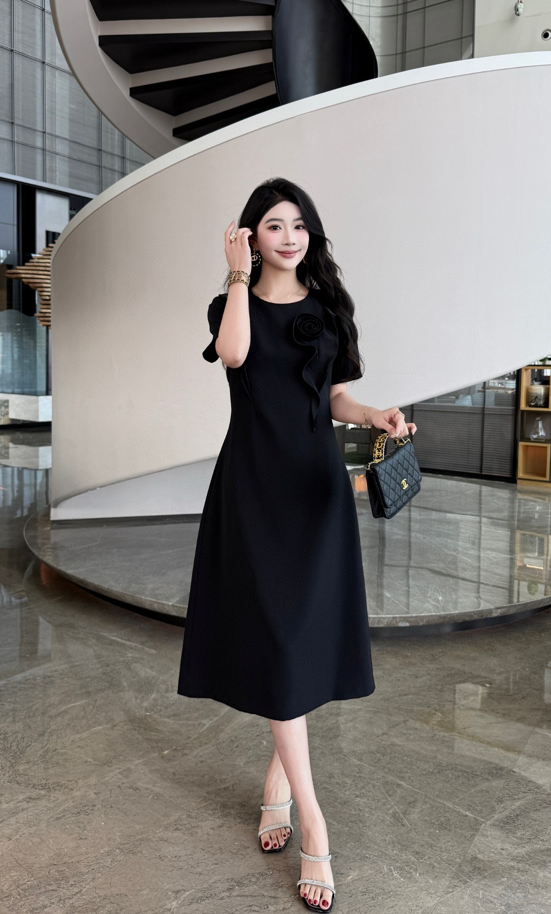 夏新品入荷 女性シャネル 着痩せ安心のスカート ?