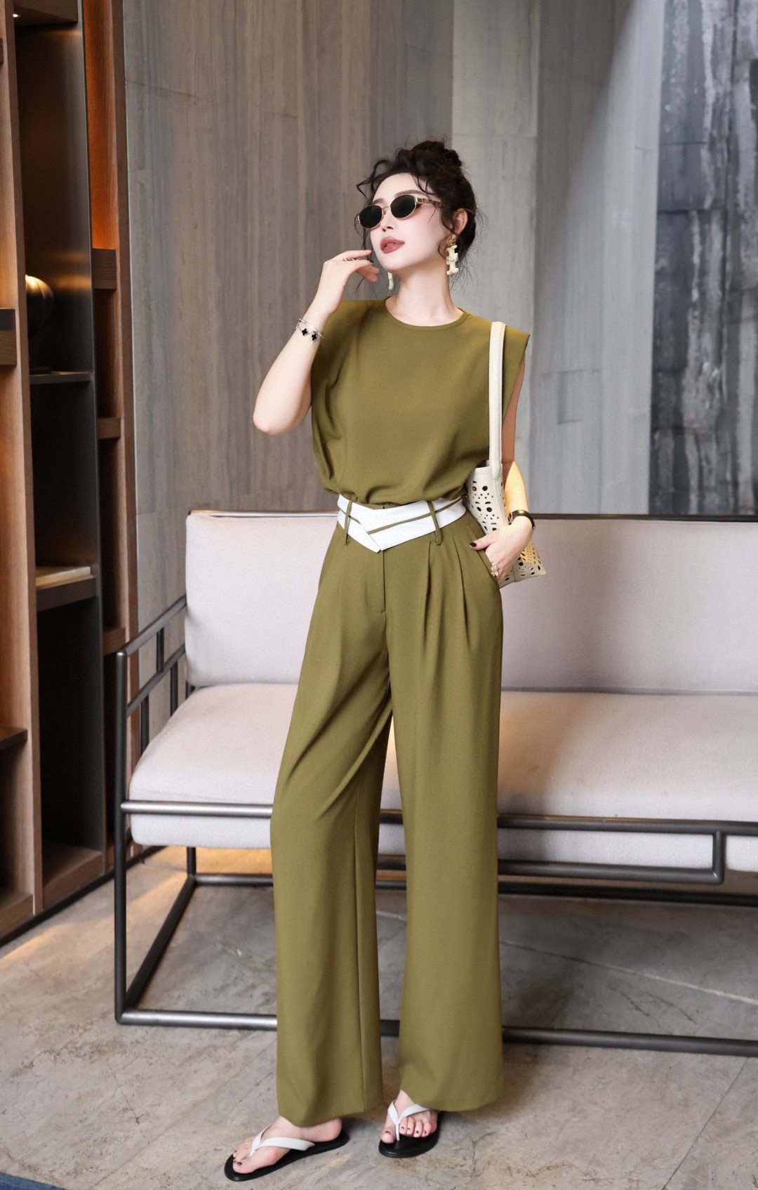 夏新品入荷 女性シャネル セットアップ ?