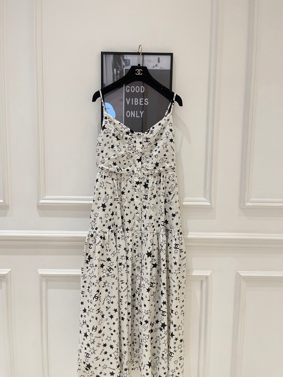 夏新品入荷 女性シャネル 着痩せ安心のスカート ?