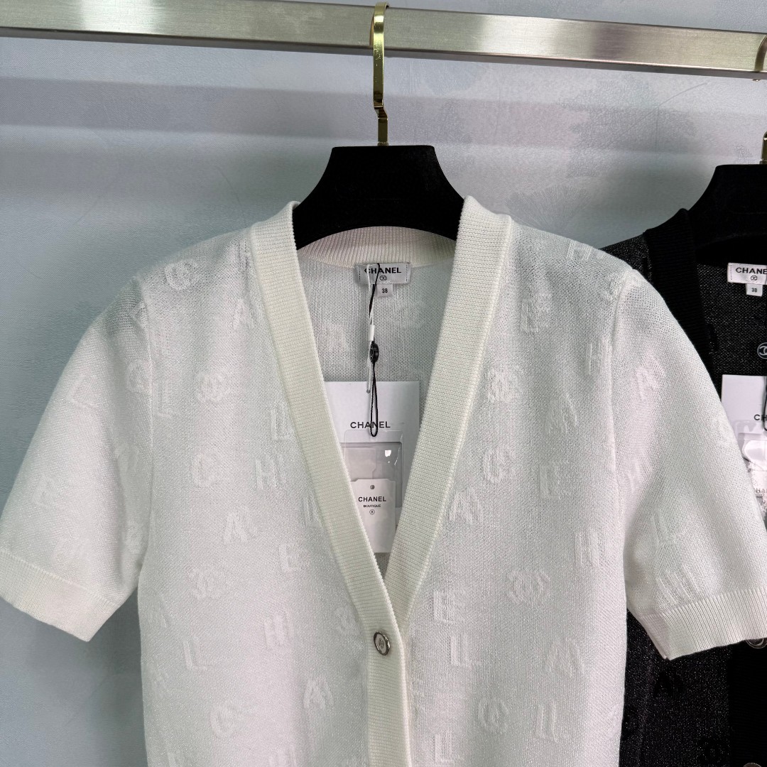 夏新品入荷 女性シャネル トップス Tシャツ?