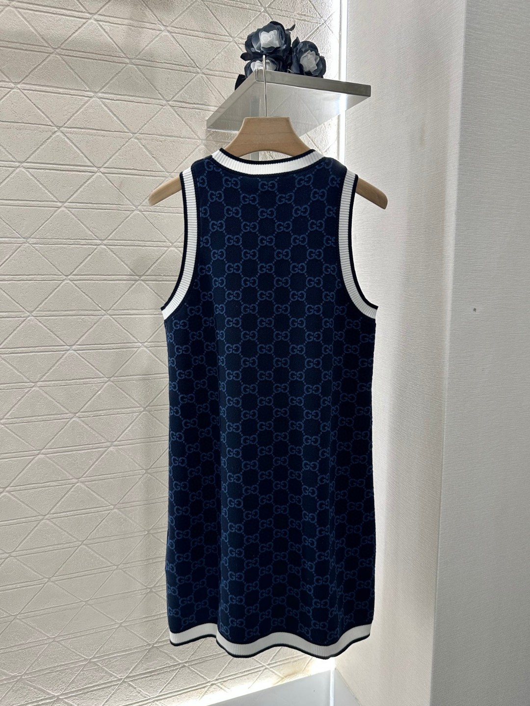 夏新品入荷 女性グッチ チョッキ ベスト ?