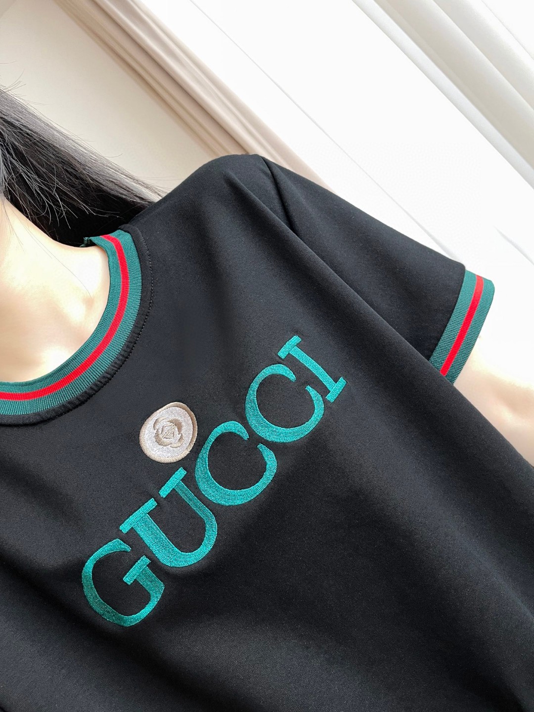 夏新品入荷 女性グッチ セットアップ ?