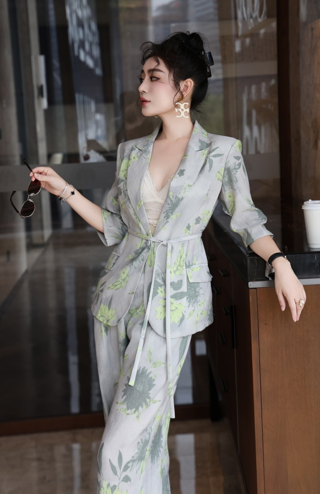 夏新品入荷 女性シャネル セットアップ ?