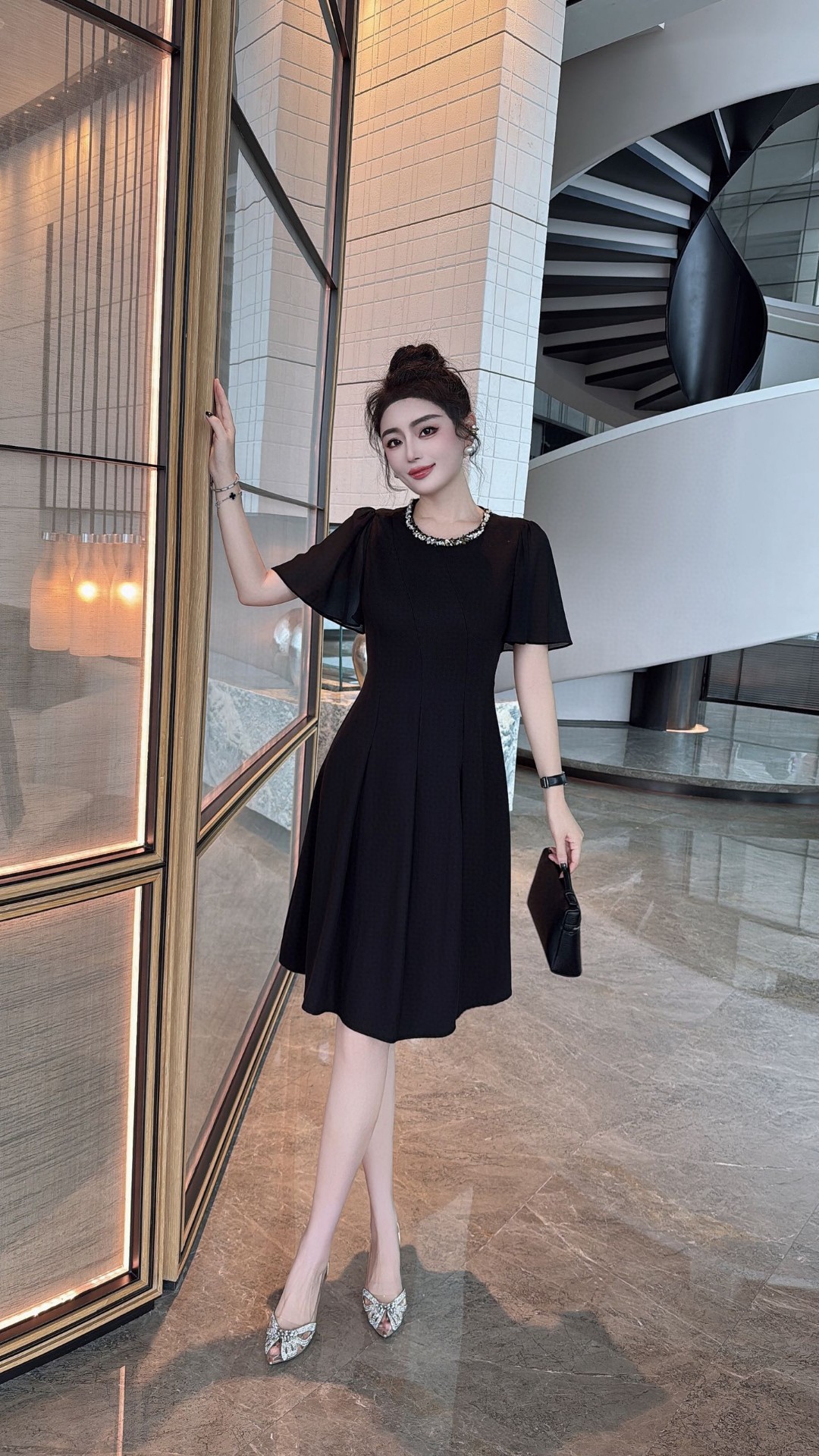 夏新品入荷 女性シャネル 着痩せ安心のスカート ?