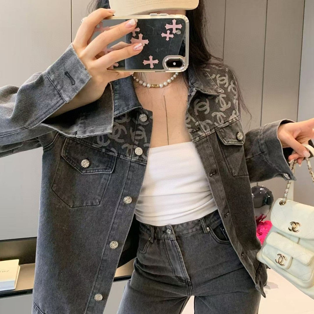 夏新品入荷 女性シャネル セットアップ ?