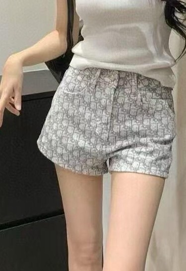 夏新品入荷 女性クリスチャンディオール ボトムス 短いズボン ?