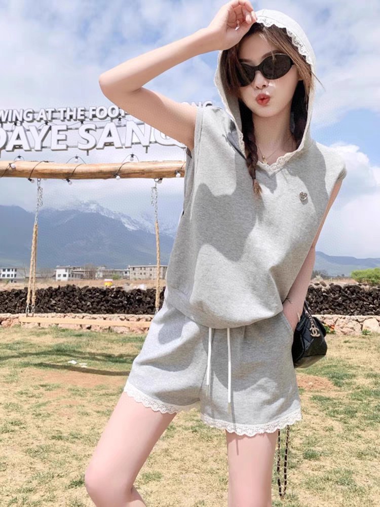 夏新品入荷 女性シャネル セットアップ ?