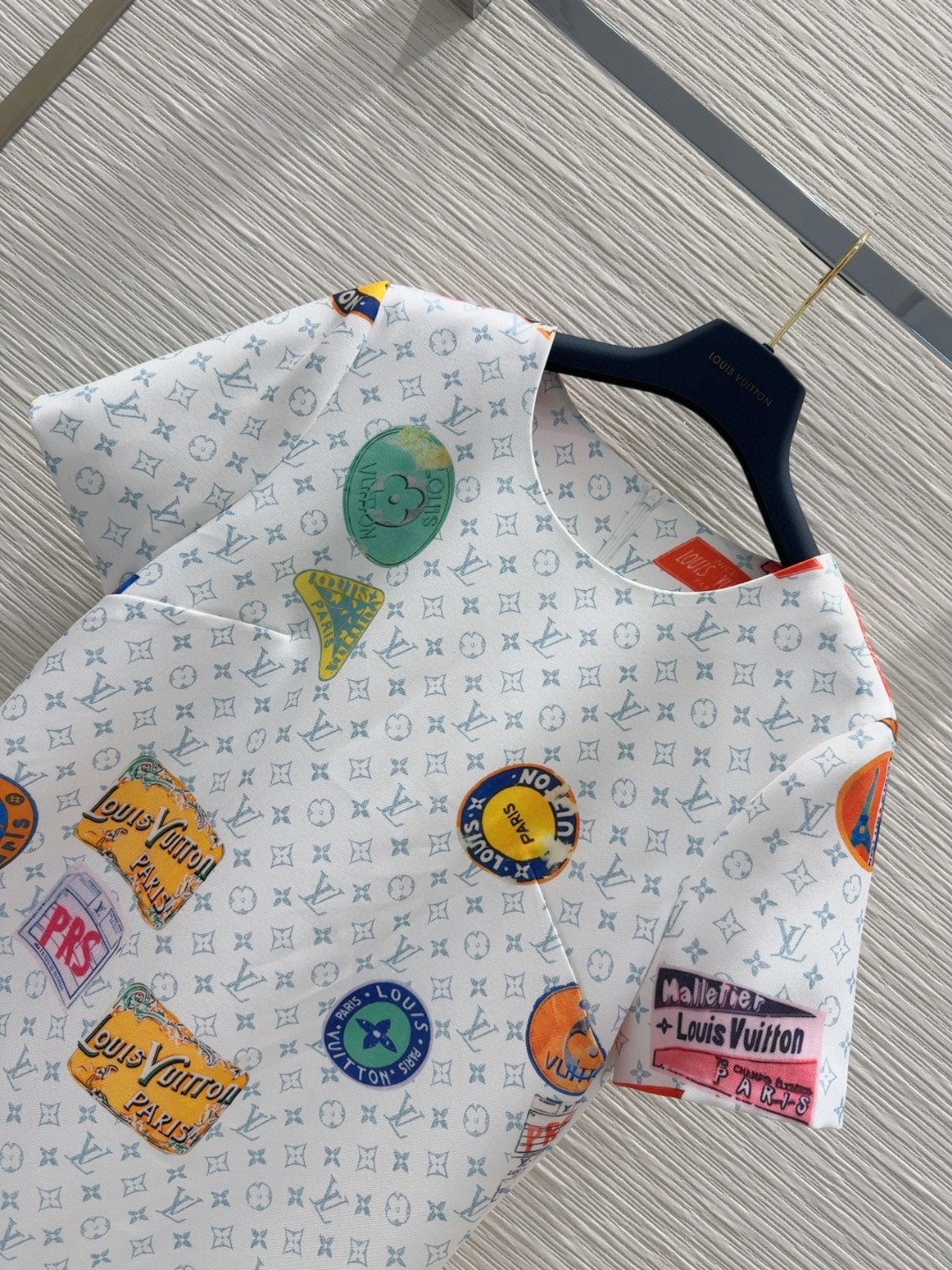 夏新品入荷 女性ルイヴィトン 着痩せ安心のスカート ?2505DSJ89-72362-1