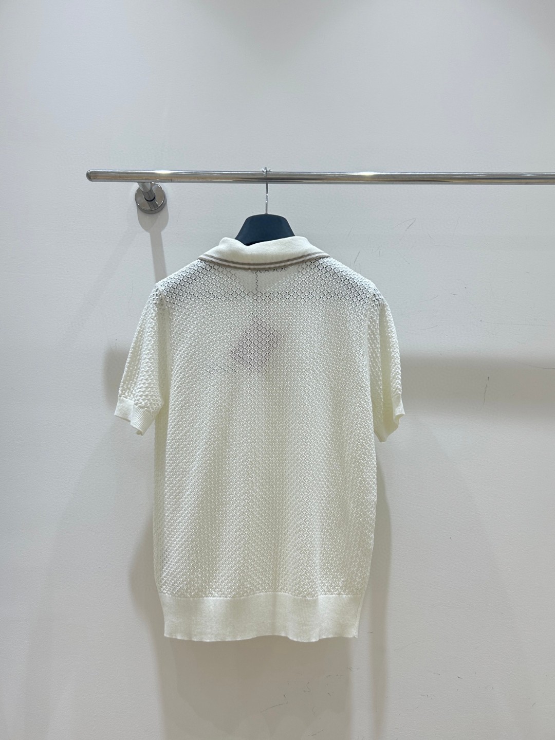 夏新品入荷 女性ミュウミュウ トップス ?