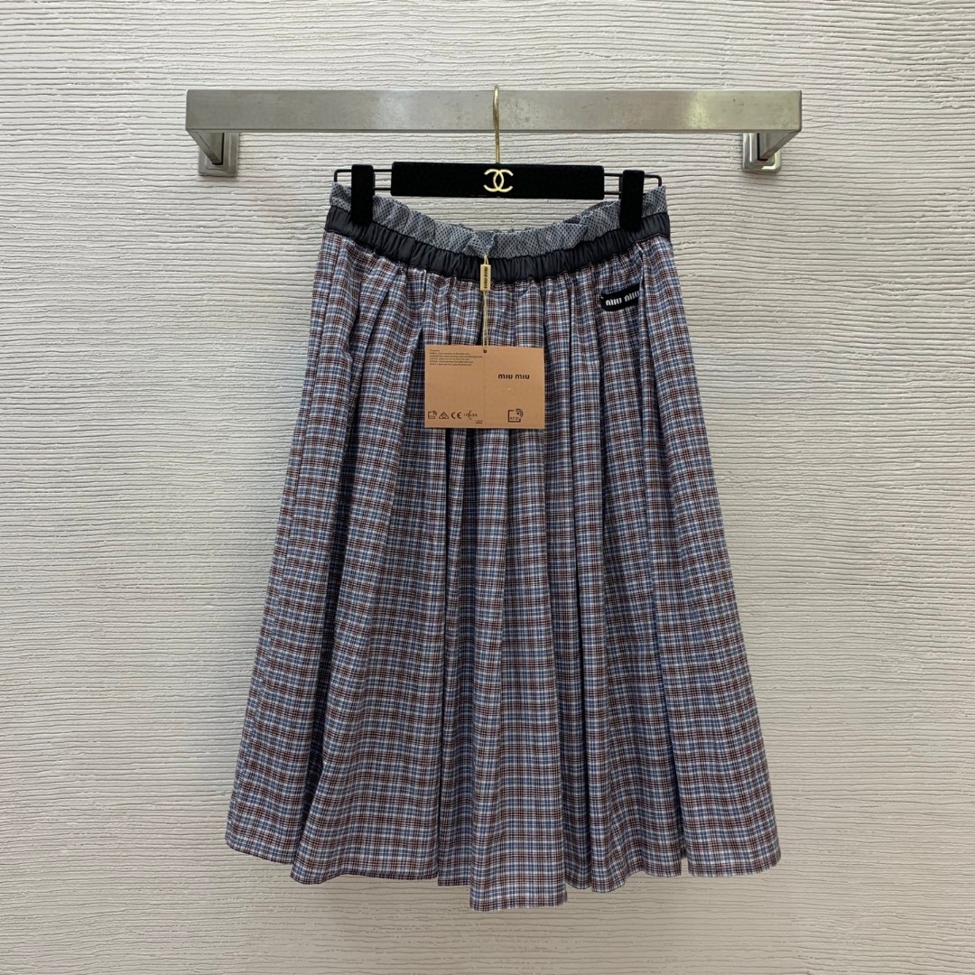 夏新品入荷 女性ミュウミュウ 着痩せ安心のスカート ?